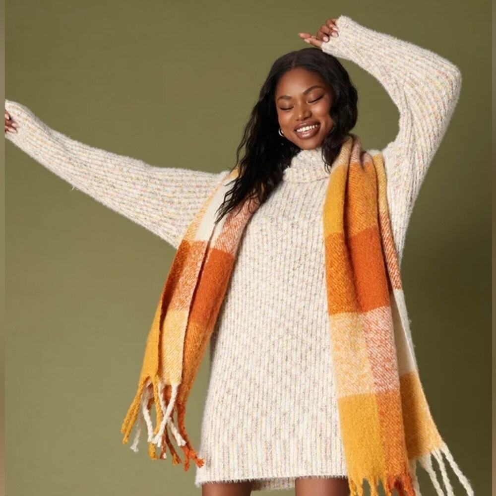 NWT Lulu’s Sweet Whispers Eyelash Knit Turtleneck Dress Ivory Multi Size Large